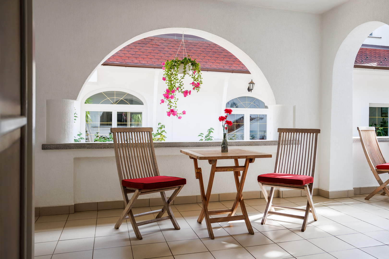 kilátás az udvarra